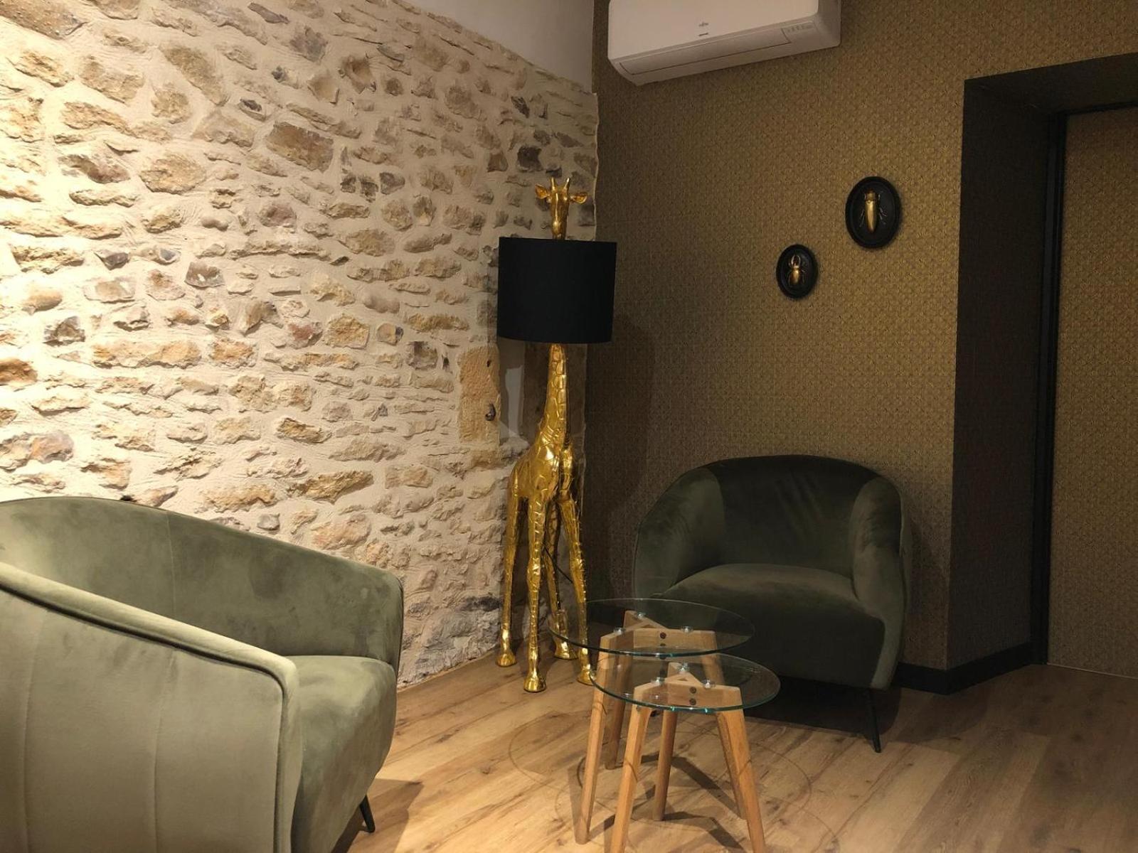 Gite Le Domaine Aubazen La Chapelle-Aubareil Bagian luar foto