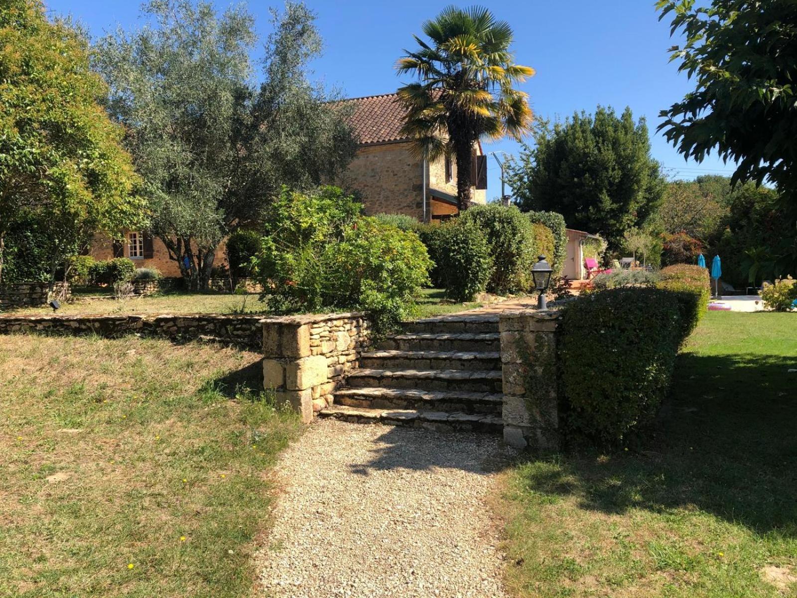 Gite Le Domaine Aubazen La Chapelle-Aubareil Bagian luar foto