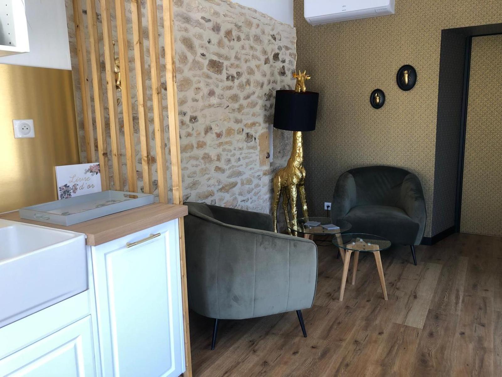 Gite Le Domaine Aubazen La Chapelle-Aubareil Bagian luar foto